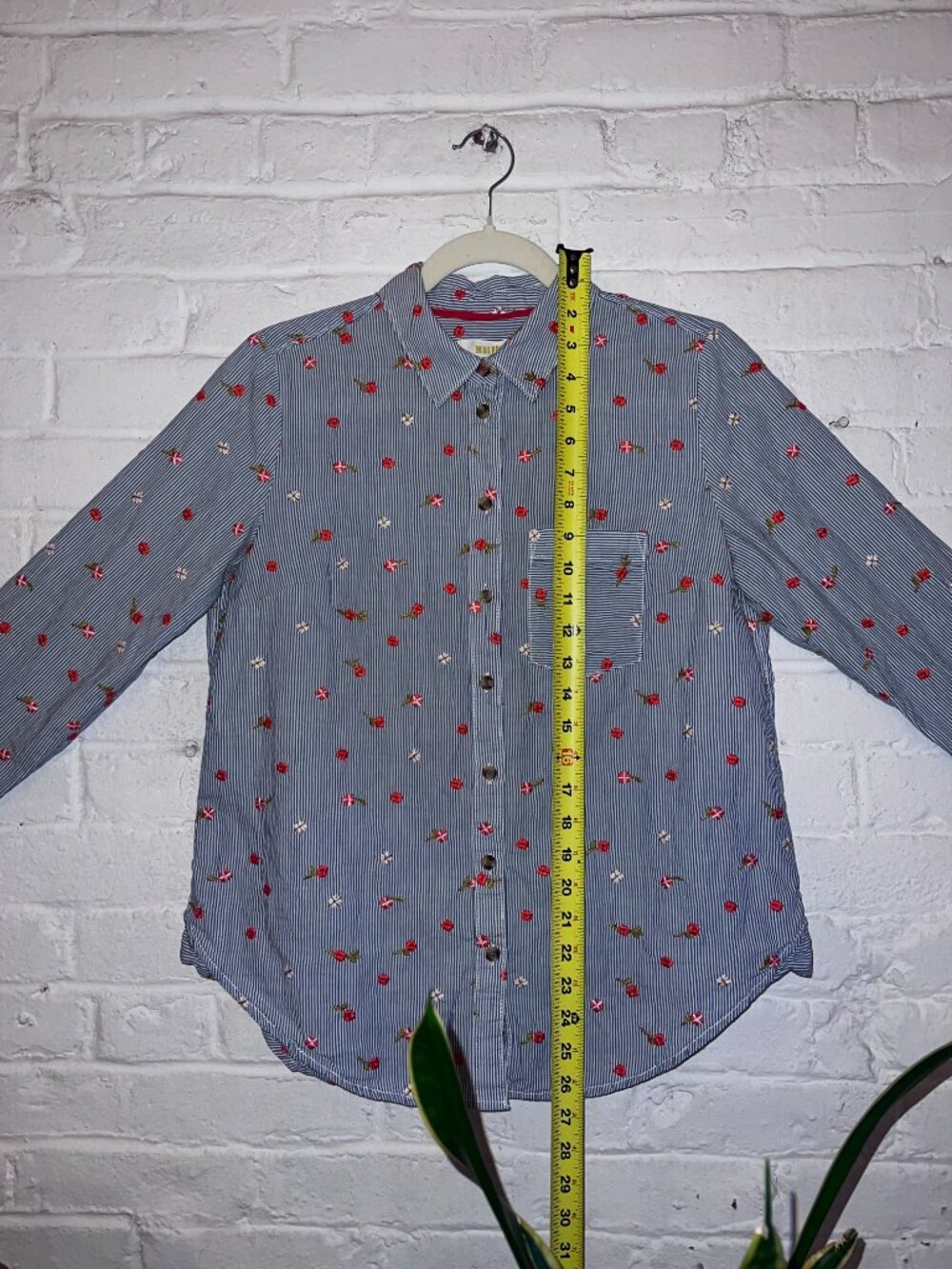 ANTHROPOLOGIE | Maeve blue white striped button-up shirt w/ embroidered flowers - Picture 8 of 11